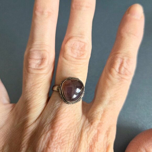 Sterling silver 925 ring with cabochon Amethyst stone. - Picture 5 of 11